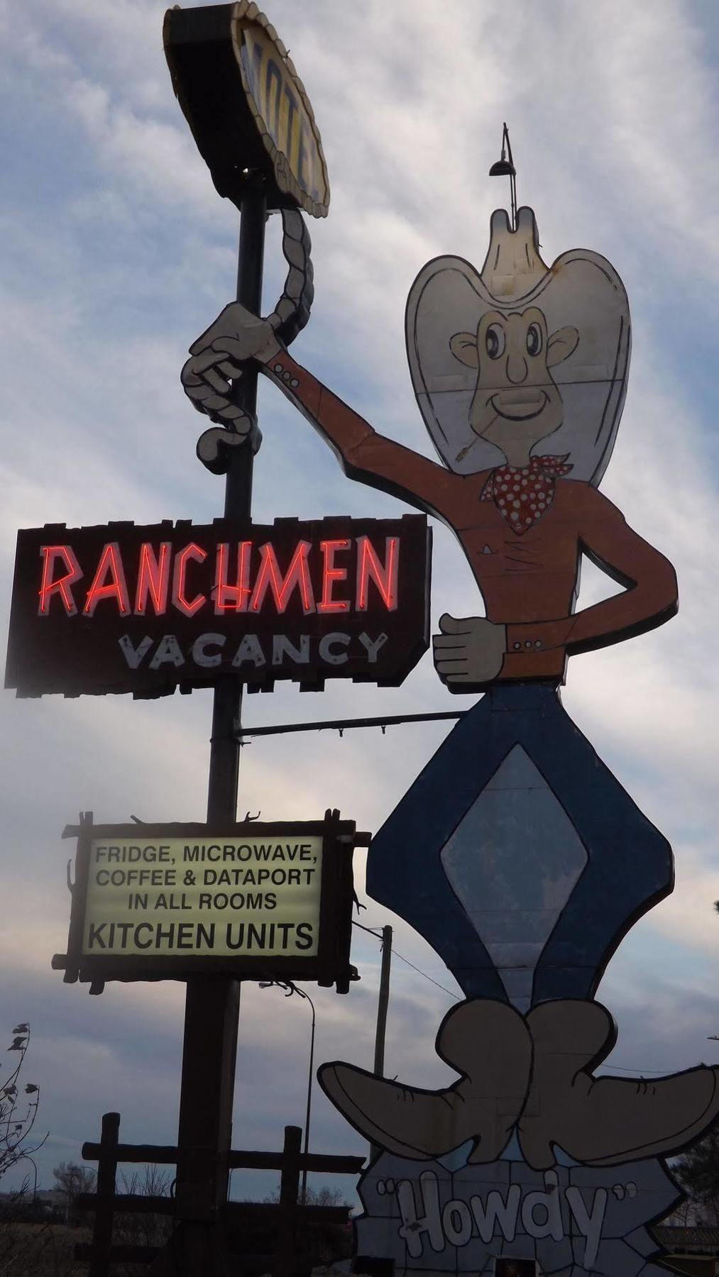 Ranchmen Motel Medicine Hat Extérieur photo